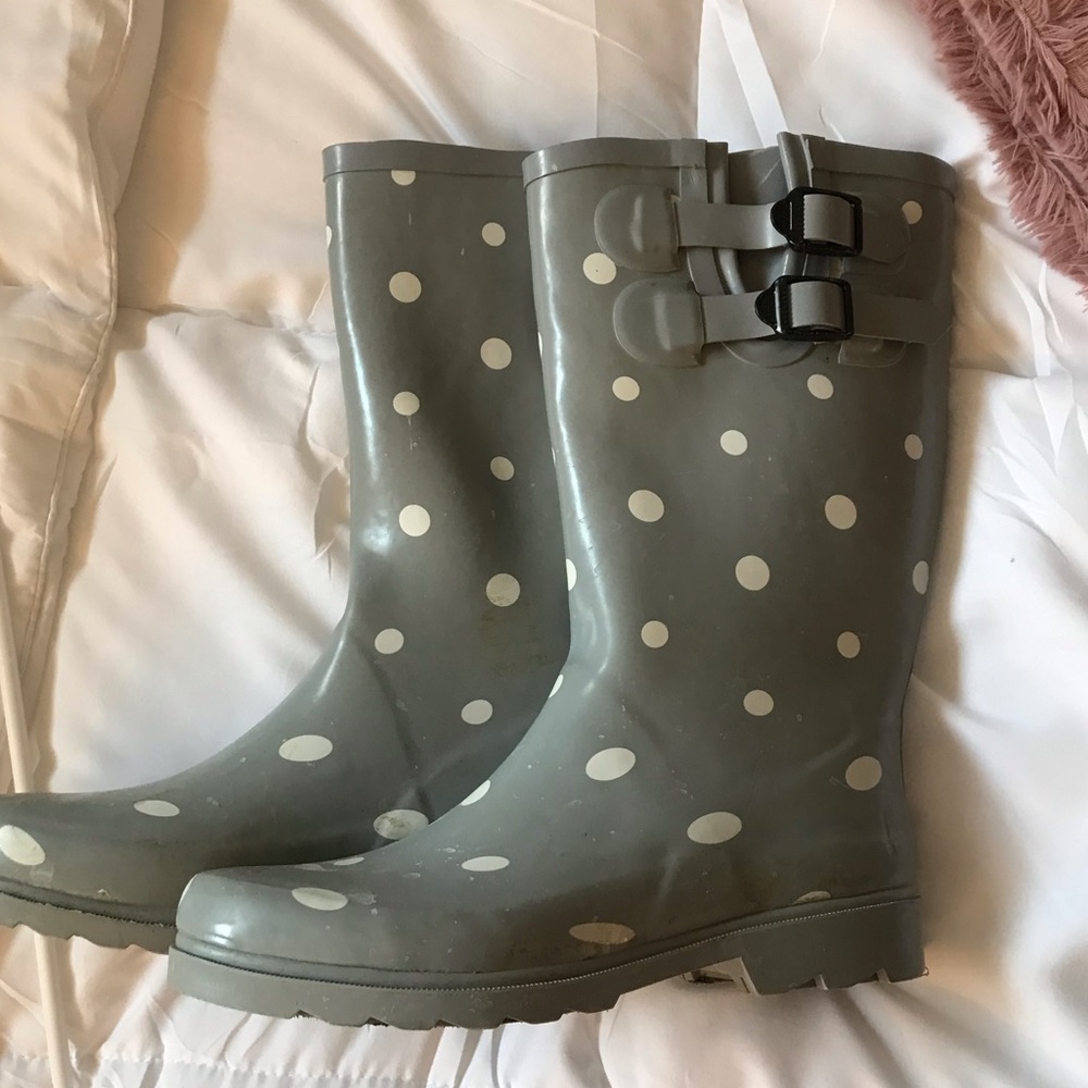 rain boots